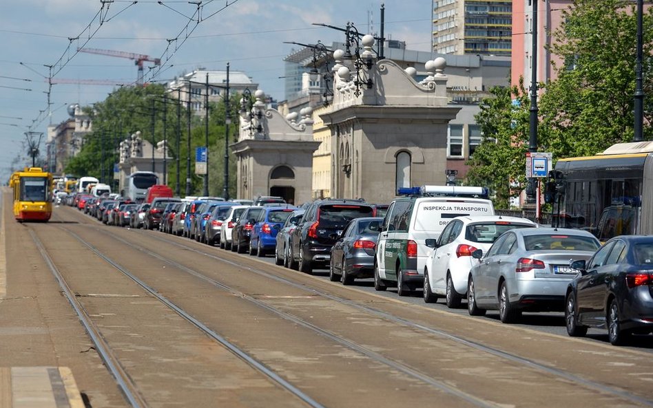 Strefa Czystego Transportu ma dotyczyć funkcjonalnego centrum stolicy, czyli Śródmieścia z częściami