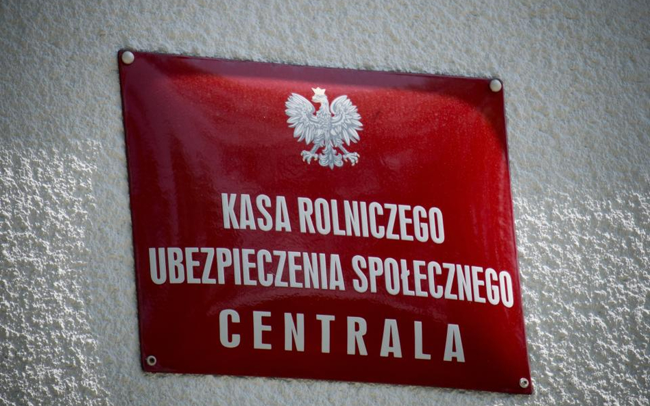 System KRUS, wbrew temu, co mówią ubezpieczeni w nim rolnicy, jest niezwykle korzystny. Za każdą zło