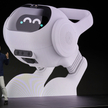 Dwukołowy robot – tzw. domowy agent od LG. Inteligentny asystent ma towarzyszyć użytkownikom w domu,