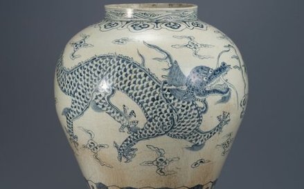 Wazon dekorowany motywem smoka Joseon, XVIII w. porcelana, podszkliwny kobalt