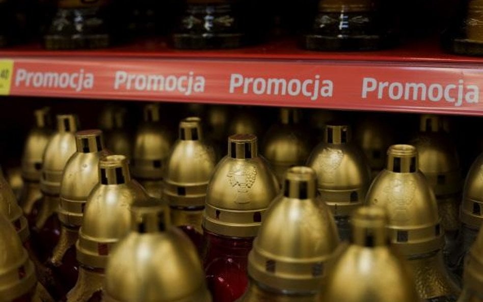 Wrogie przejęcie na rynku cmentarnych zniczy