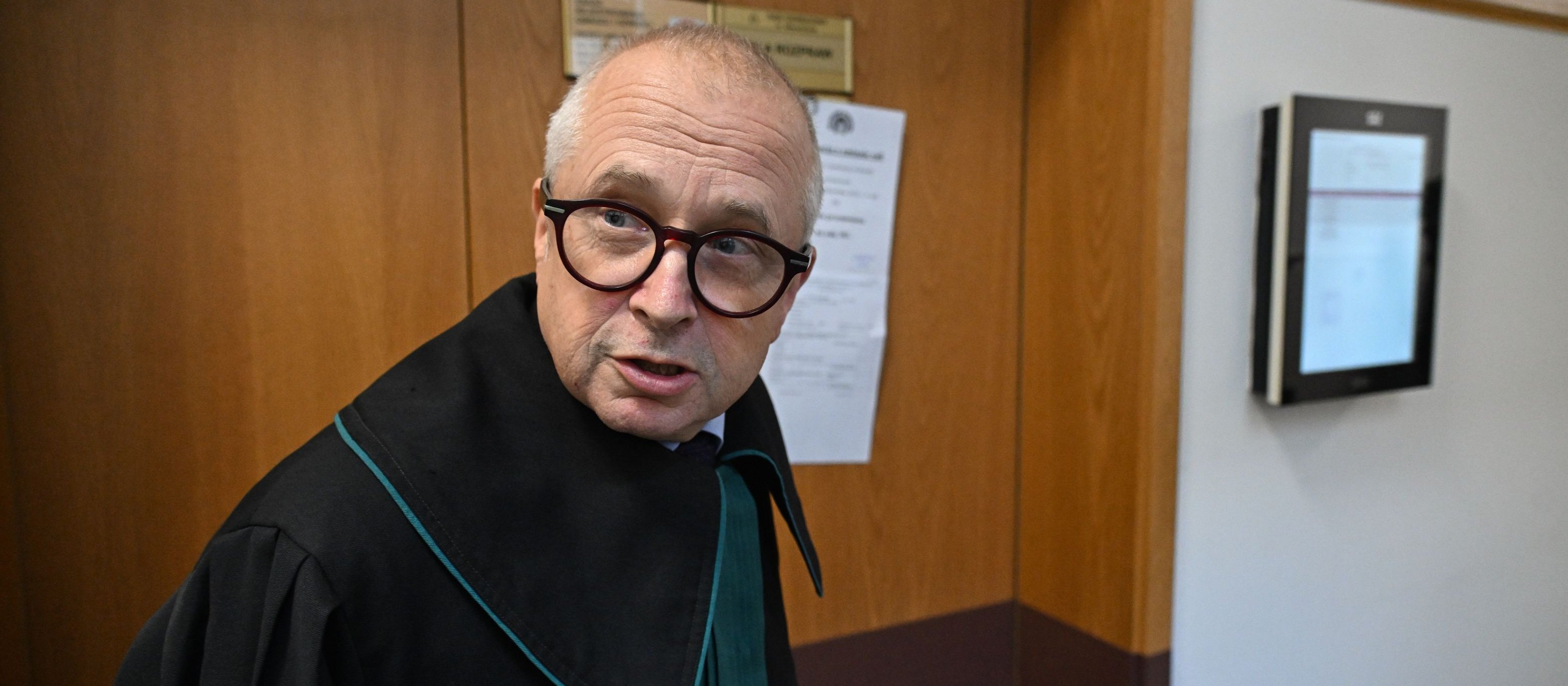 Jacek Dubois: Pod ostrzałem słów
