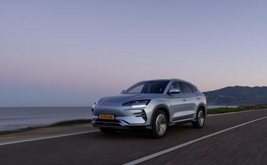 BYD Seal U - Najpopularniejsza hybryda plug-in w Polsce w grudniu 2025 roku.