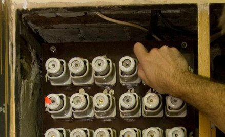 Wystarczą ślady manipulowania przy liczniku, by dostawca prądu mógł zażądać ryczałtowego odszkodowan