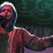 Jon Anderson od początku kariery był multiinstrumentalistą. Na ile sprawnym, pokaże dzisiejszy konce