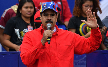 Maduro proponuje przedterminowe wybory. Do parlamentu
