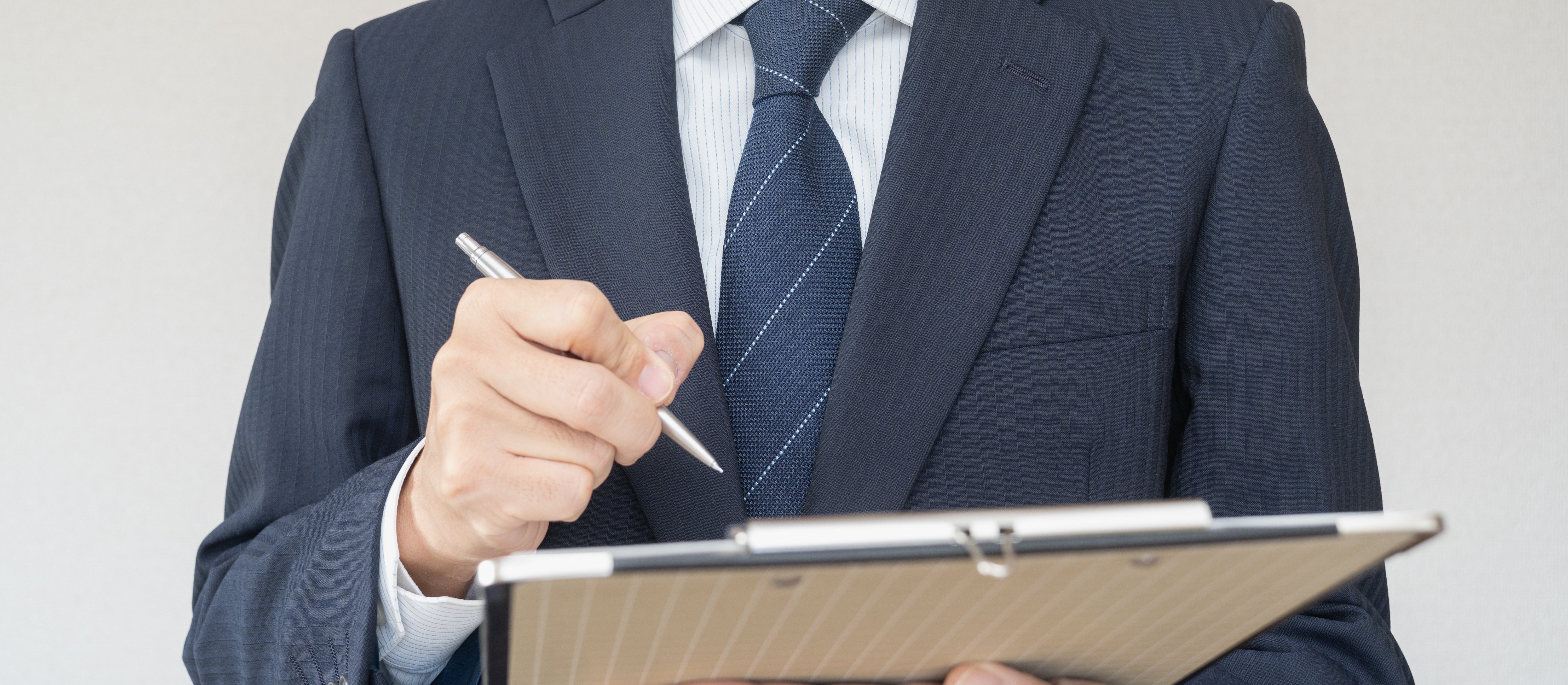 Mniej emisji memorandowych