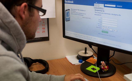 Prokuratorzy a Facebook: postępowania ws. gróźb są umarzane