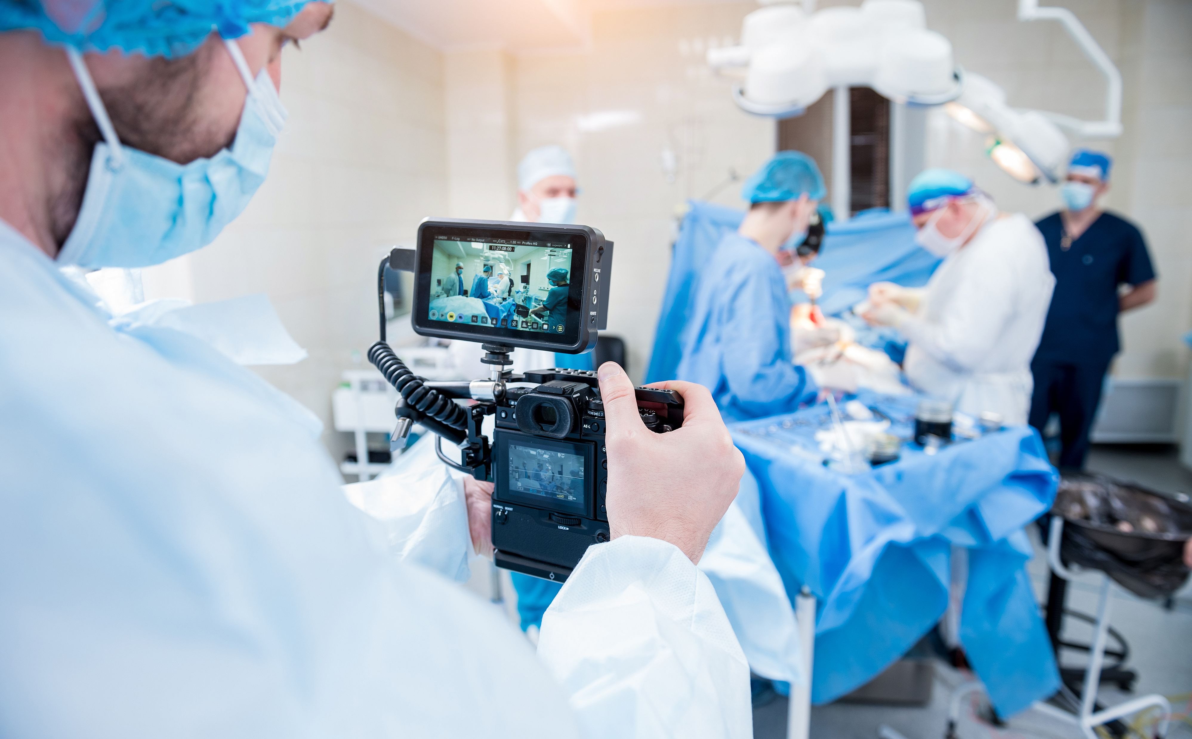 AI osłabia umiejętności lekarzy? O badaniu z Polski rozpisują się światowe media