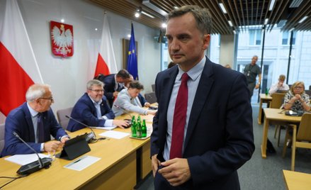 Poseł PiS Zbigniew Ziobro na posiedzeniu Komisji Regulaminowej, Spraw Poselskich i Immunitetowych w 