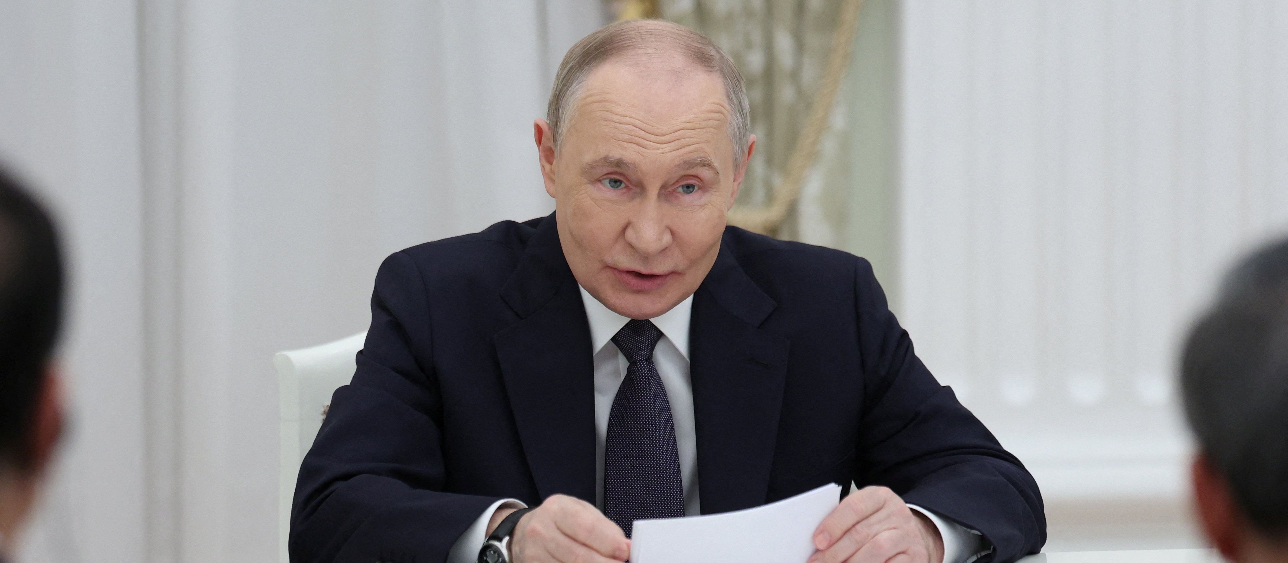 Vladimir Putin hostage to his own war. Why can't he end the conflict today?