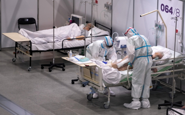 Epidemia w Polsce - raport Ministerstwa Zdrowia: Zmarło ponad 400 zakażonych