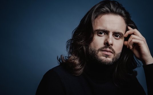 Tenor Piotr Buszewski