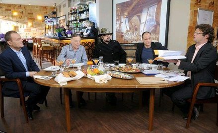 Warsaw Business Journal: Tusk tańczy w ringu jak Ali