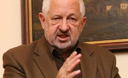 Senator Stanisław Hodorowicz (PO) uważa, że ustawa o in vitro powstała na zasadzie wyboru mniejszego