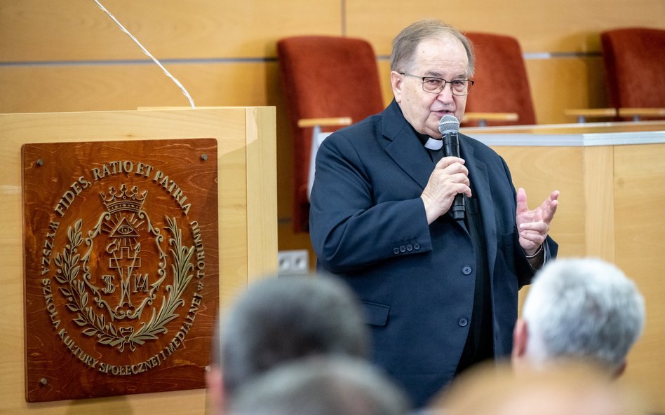 Rektor-założyciel AKSiM o. Tadeusz Rydzyk