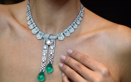 Szmaragdowa kolja Cartiera