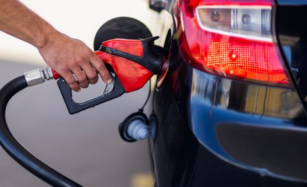 Orlen obniżył ceny hurtowe paliw drugi dzień z rzędu