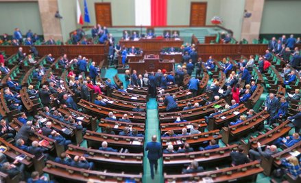 Tryb pracy izby poselskiej próbowali zmienić także poprzedni marszałkowie Sejmu – z miernym skutkiem