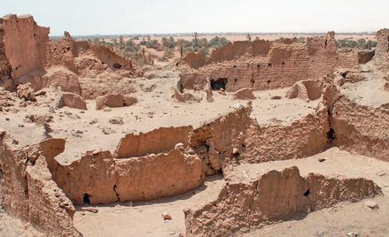 Gliniane mury Germy.