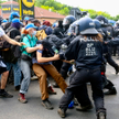 Trwają protesty przeciwko rozbudowie fabryki Tesli w Niemczech