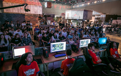 Rywalizacja na 5GX Festiwal w Korei. E-sport jest już niezwykle popularny w Azji. Z impetem wchodzi 