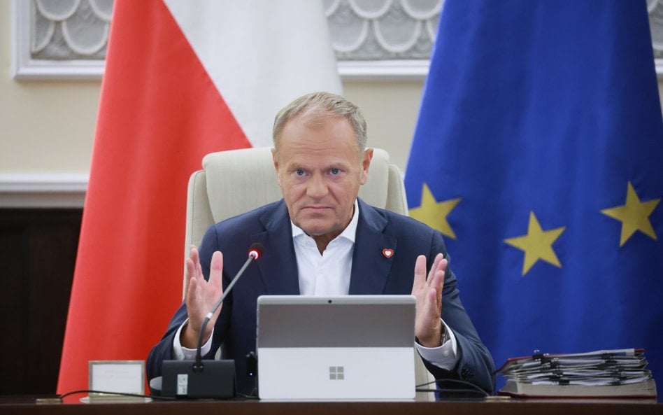 Premier Donald Tusk podczas posiedzenia rządu w Kancelarii Prezesa Rady Ministrów w Warszawie.