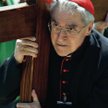 Kardynał Jean-Marie Lustiger podczas Drogi Krzyżowej