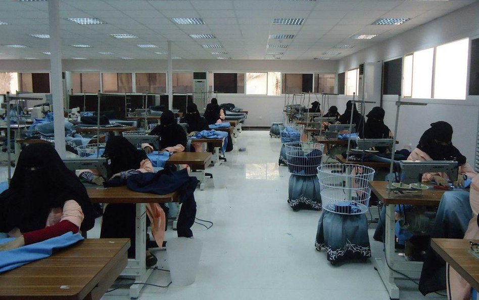 Arabia Saudyjska: kobiecy sport NIE, krawiectwo TAK