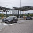 Samochody z rosyjskimi tablicami rejestracyjnymi wjeżdżają do Finlandii
