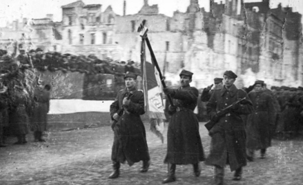 II wojna światowa: Spór o „wyzwolenie” Warszawy przez ZSRR