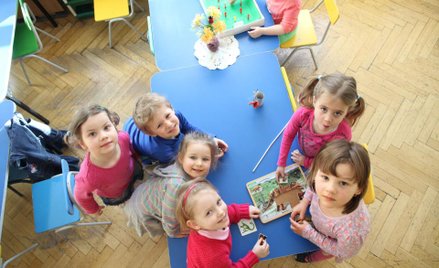Język angielski i inne zajęcia fakultatywne nie mogą być dodatkowo płatne w tzw. przedszkolach za zł