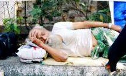 Więcej pomocy dla ubogich