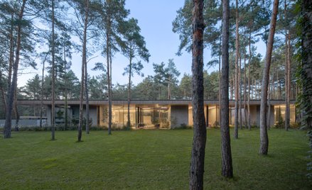 Za projekt odpowiada pracownia 77Studio Architektury z Warszawy.