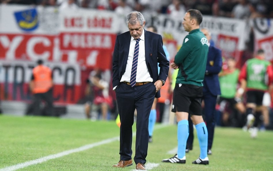 Trener reprezentacji Polski Fernando Santos podczas meczu eliminacyjnego piłkarskich mistrzostw Euro