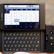 Telefon T-Mobile G1 (HTC Dream) z oprogramowaniem Google Android. Data premiery: 23 września 2008 r.