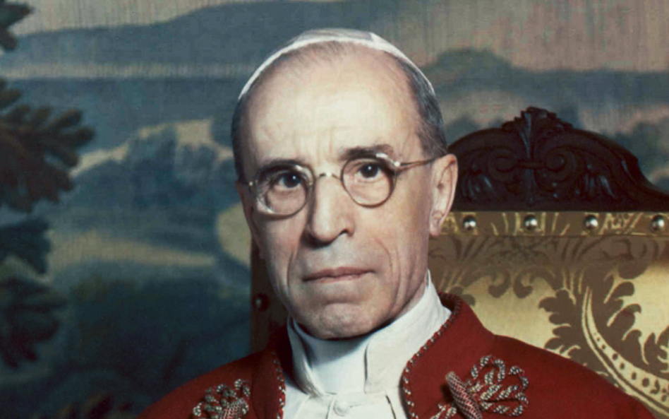 Pius XII (właśc. Eugenio Maria Giuseppe Giovanni Pacelli; 1876–1958) – papież w latach 1939–1958