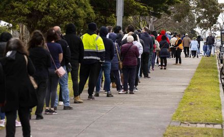Australia pożyczy szczepionki na COVID od Singapuru