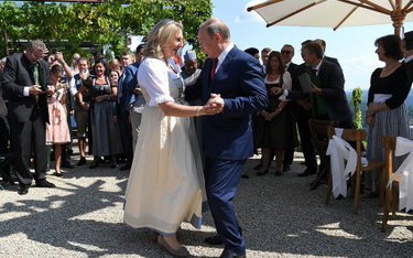 Szefowa MSZ Austrii: Taniec z Putinem? Tańczę też z innymi