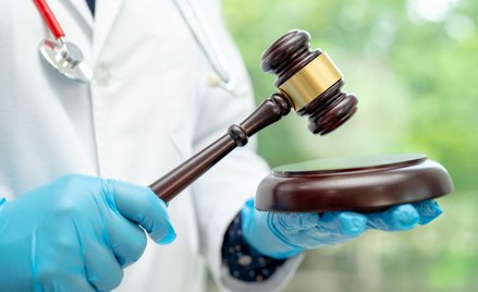 Tak resort sprawiedliwości chce zachęcić medyków do zgłaszania się na lekarzy sądowych