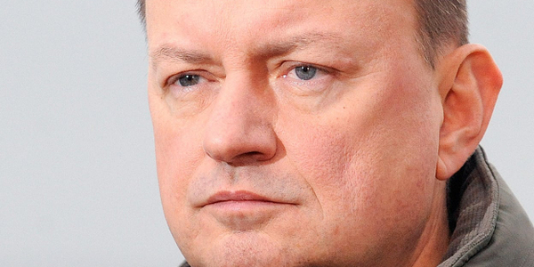 Błaszczak: Kaczyński izolowany od informacji? To taki fake news, jak rozpad PiS