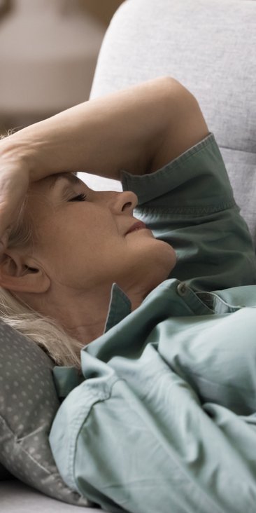 Menopauza wiąże się m.in. z pogorszeniem jakości snu.