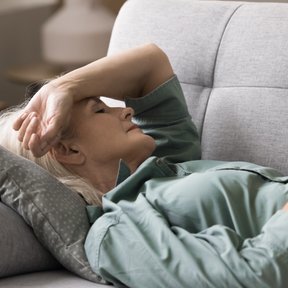 Menopauza wiąże się m.in. z pogorszeniem jakości snu.