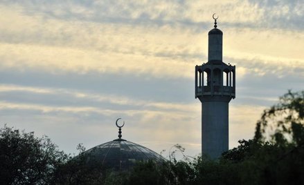 W Wielkiej Brytanii żyje około trzech milionów wyznawców islamu. Na zdjęciu: meczet w Londynie