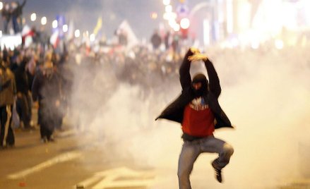 Sondaż: Nie po drodze nam z narodowcami