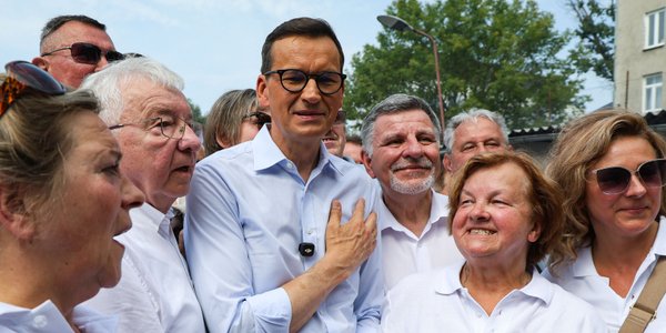 Sondaż: W sukces partii Mateusza Morawieckiego wierzy niemal 40 proc. Polaków