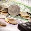 Wyliczanie składki zdrowotnej gdy pracownik pobierał świadczenie chorobowe