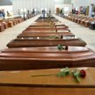 Trumny ofiar tragedii na Lampedusie.