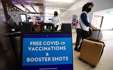 Informacja o punkcie szczepień na COVID-19 na lotnisku w Los Angeles