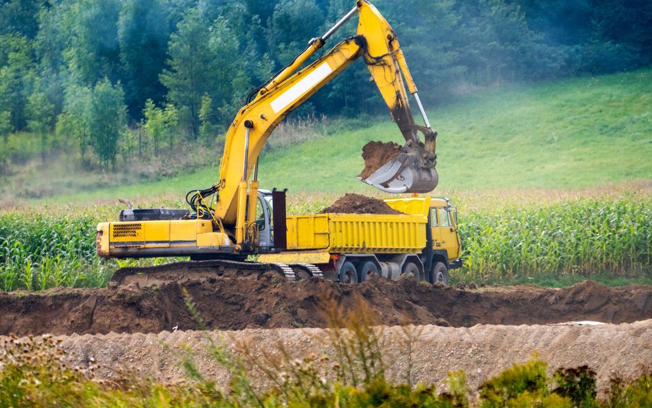 Inwestycje infrastrukturalne ratują sektor budowlany